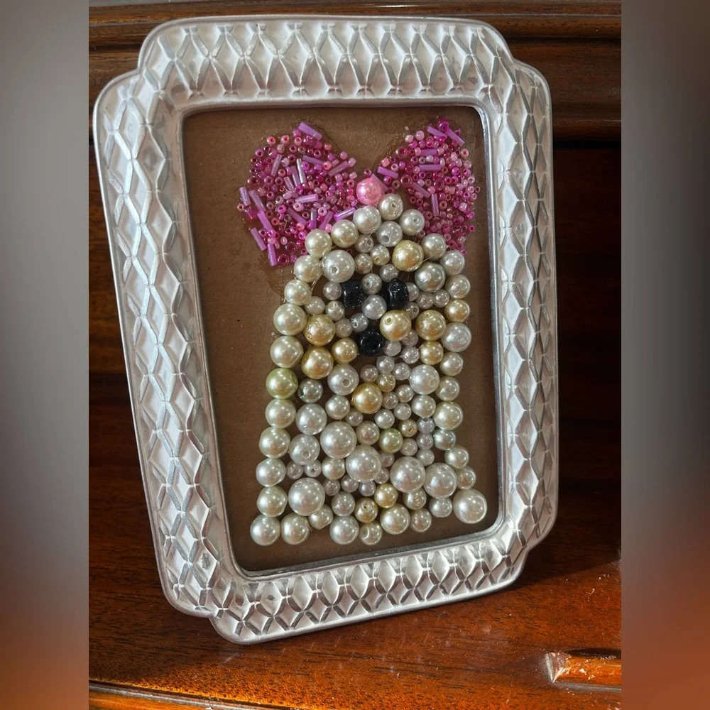 👻 Faux Pearl Ghost with Pink Beaded Bow